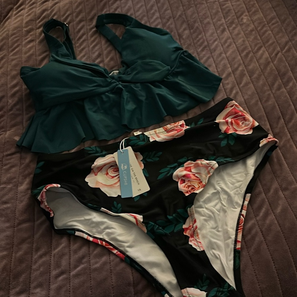 Cupshe 2 piece bathing suit NWT
